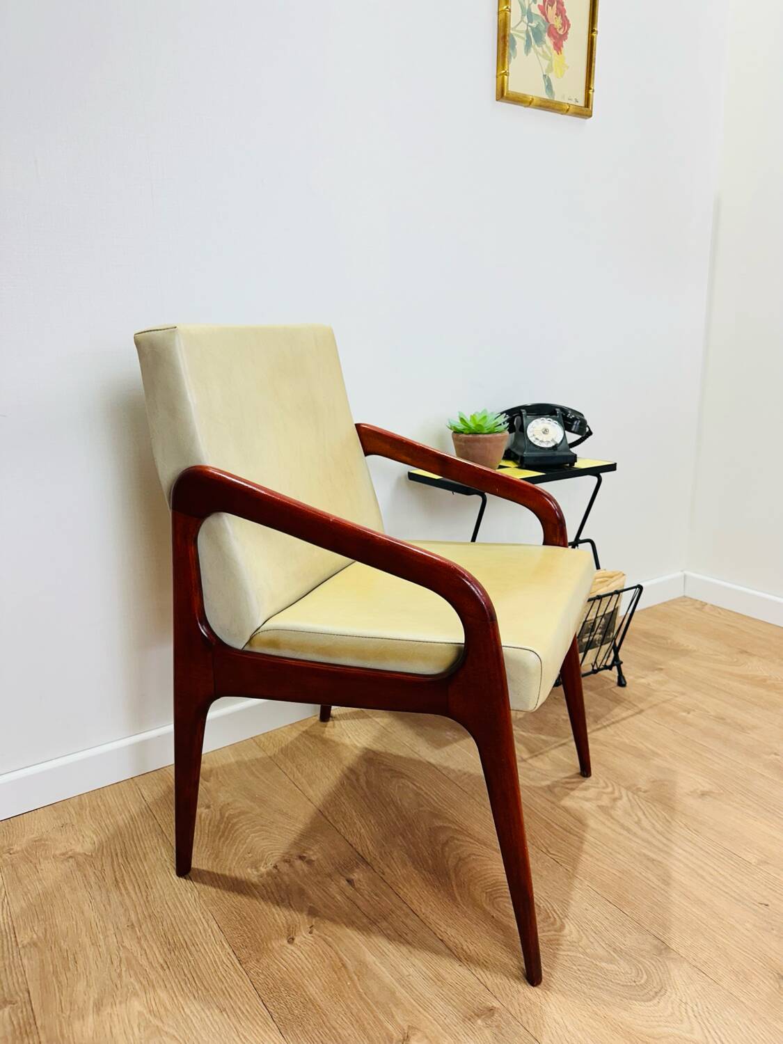 Stella armchair