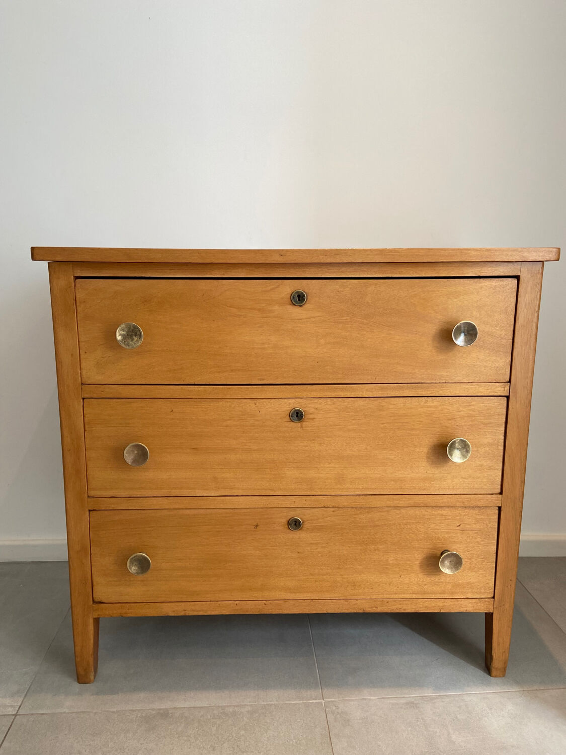 Vintage chest of drawers