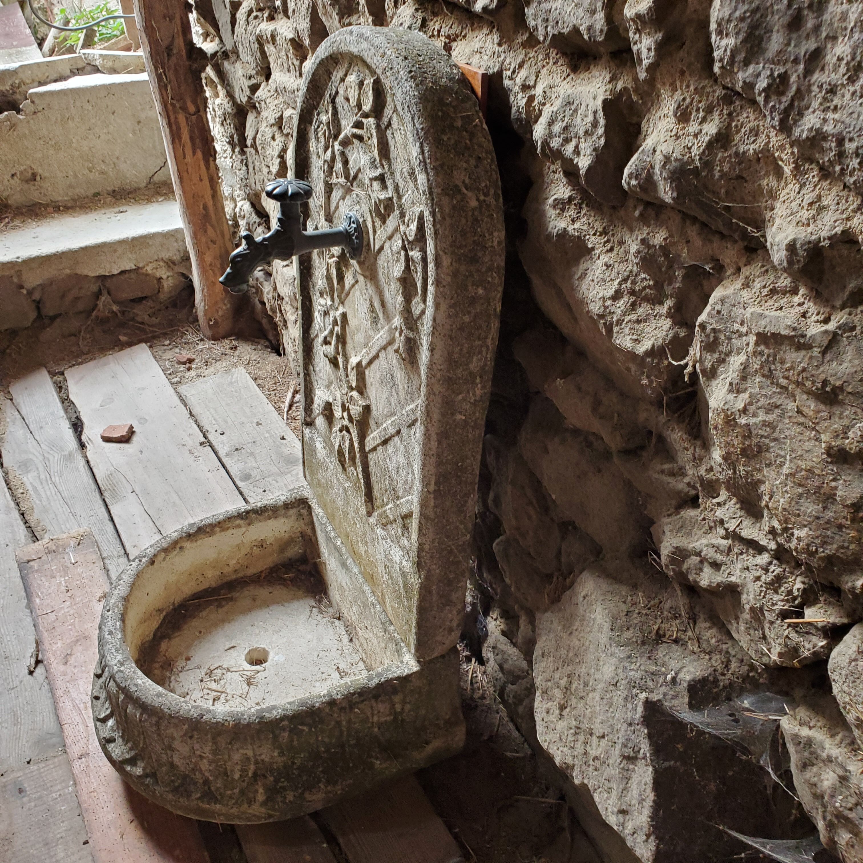 Reconstituted stone fountain