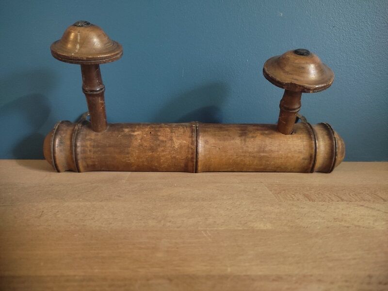 Coat rack wood 2 hooks