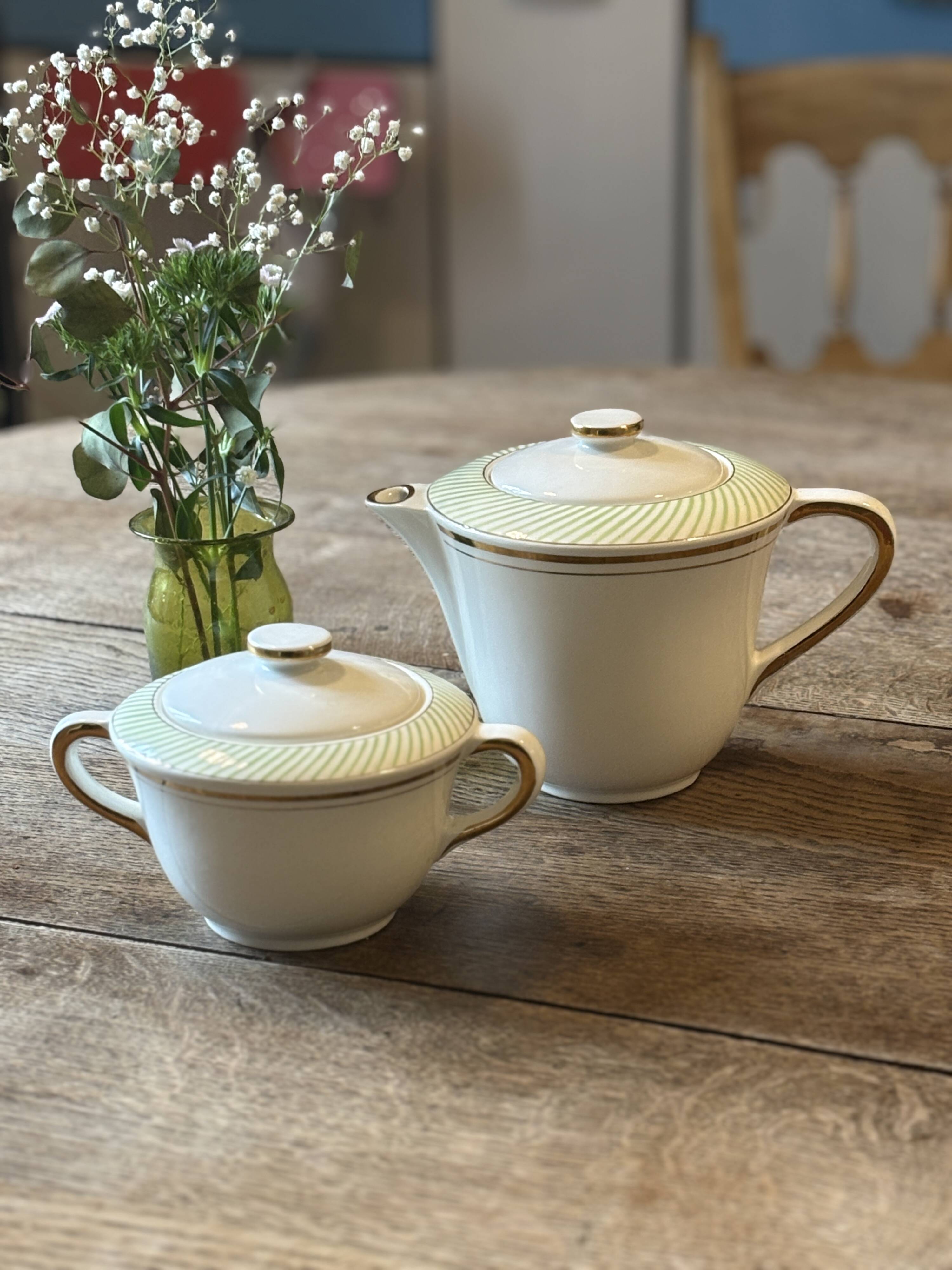 Vintage teapot and sugar bowl - Arizona by Salins
