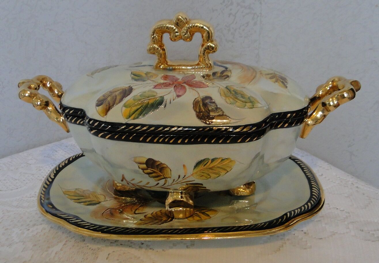 Vegetable soup tureen with old barbotine porcelain dish H.Becquet quarqueron