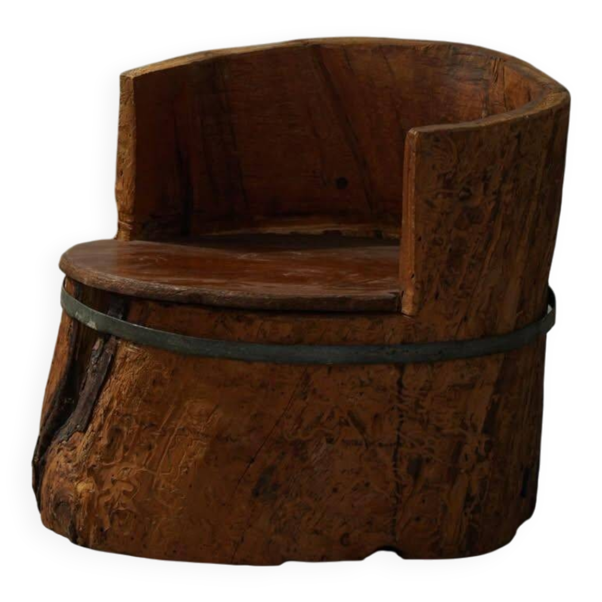 Primitive stump seat in pine, hand-carved, modern Swedish, Wabi Sabi, 1900s.