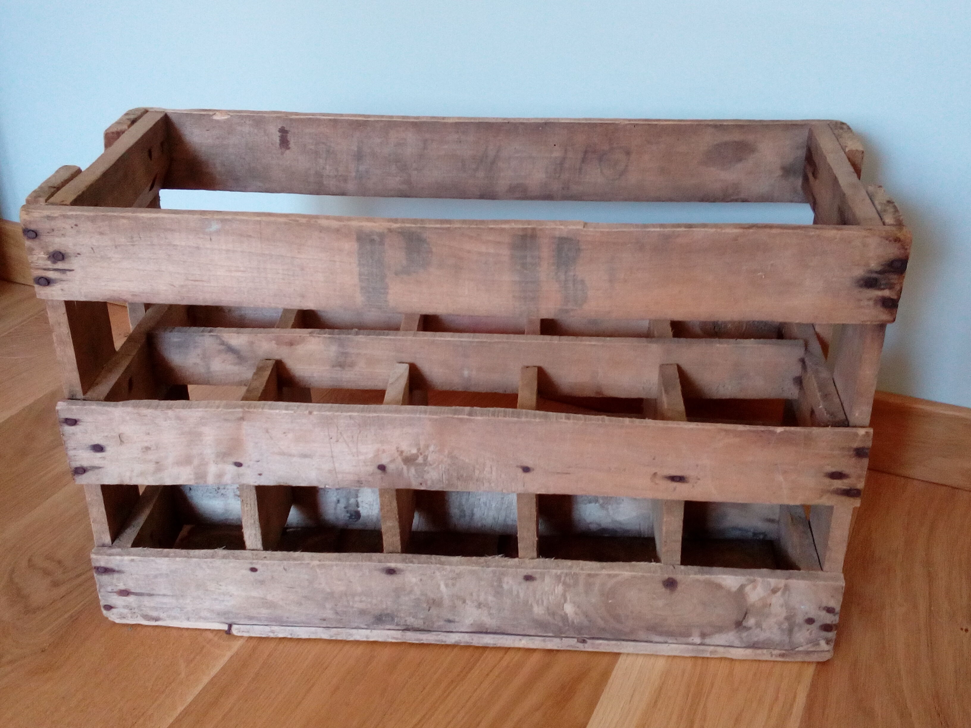 Wooden bottle rack