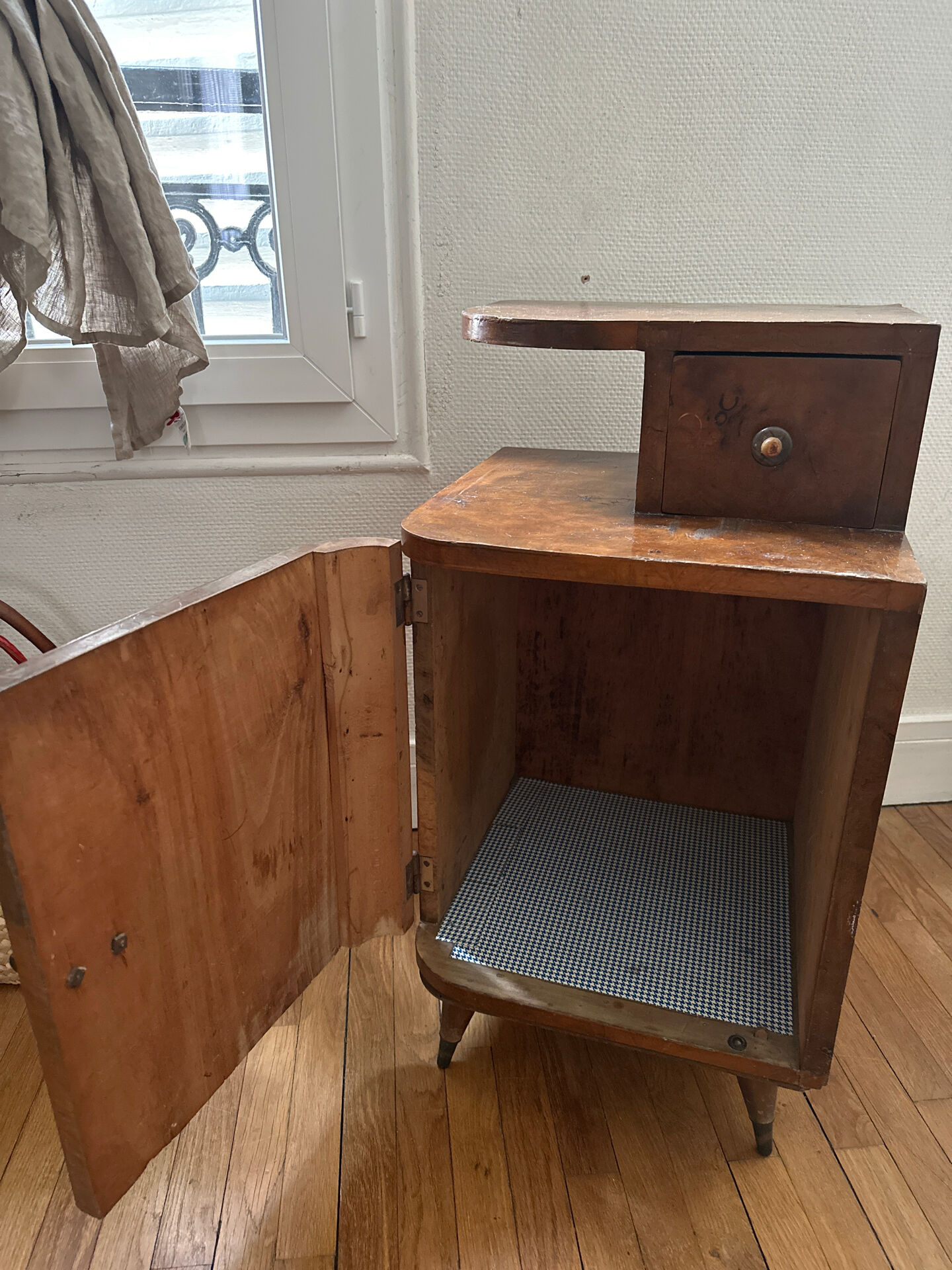 Table de chevet