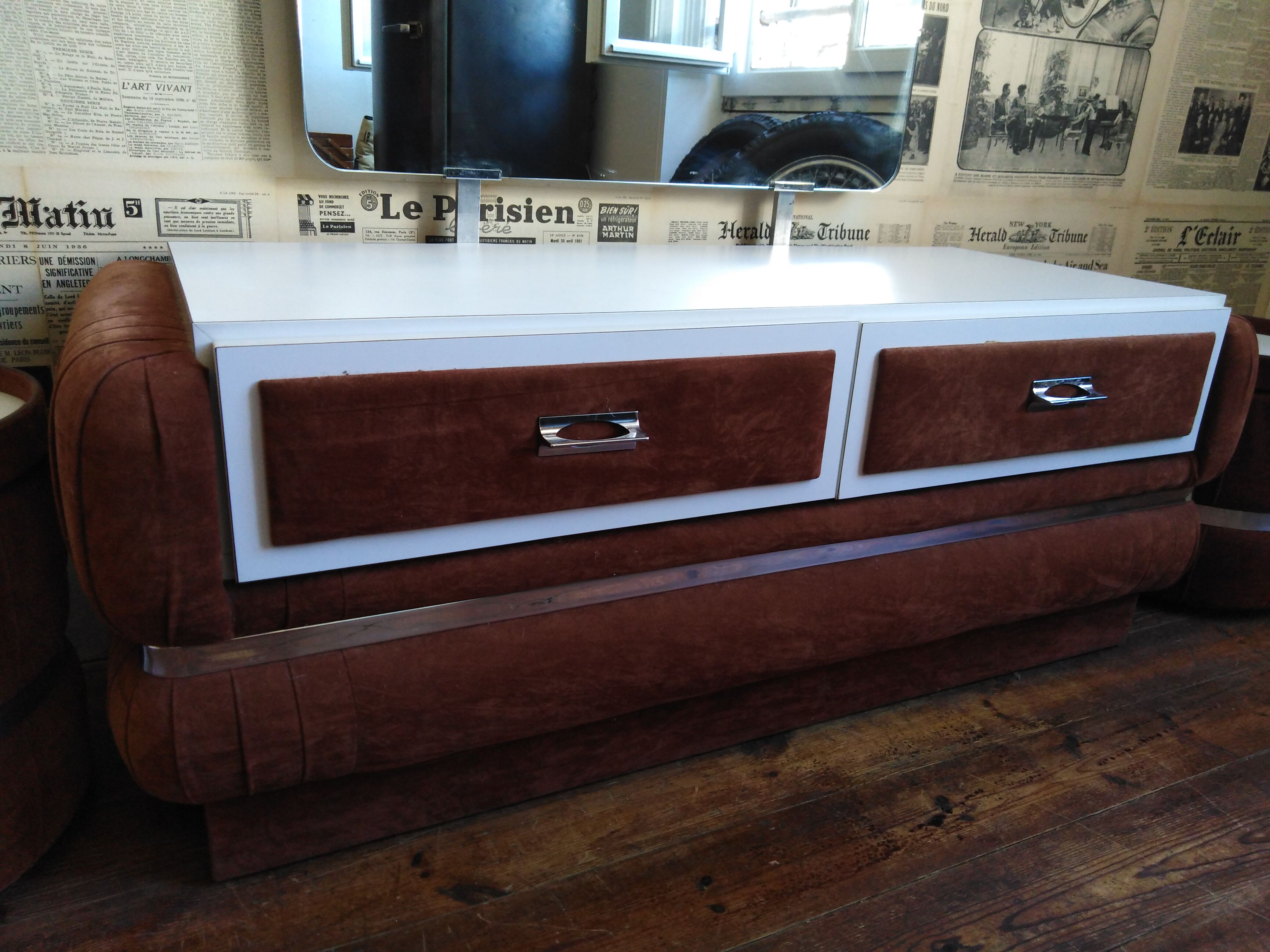 Pop dressing table 1970