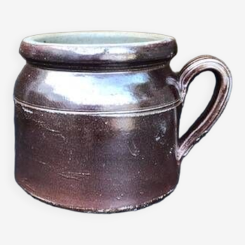 Stoneware pot