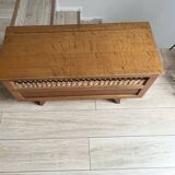 Coffre en bois et rotin