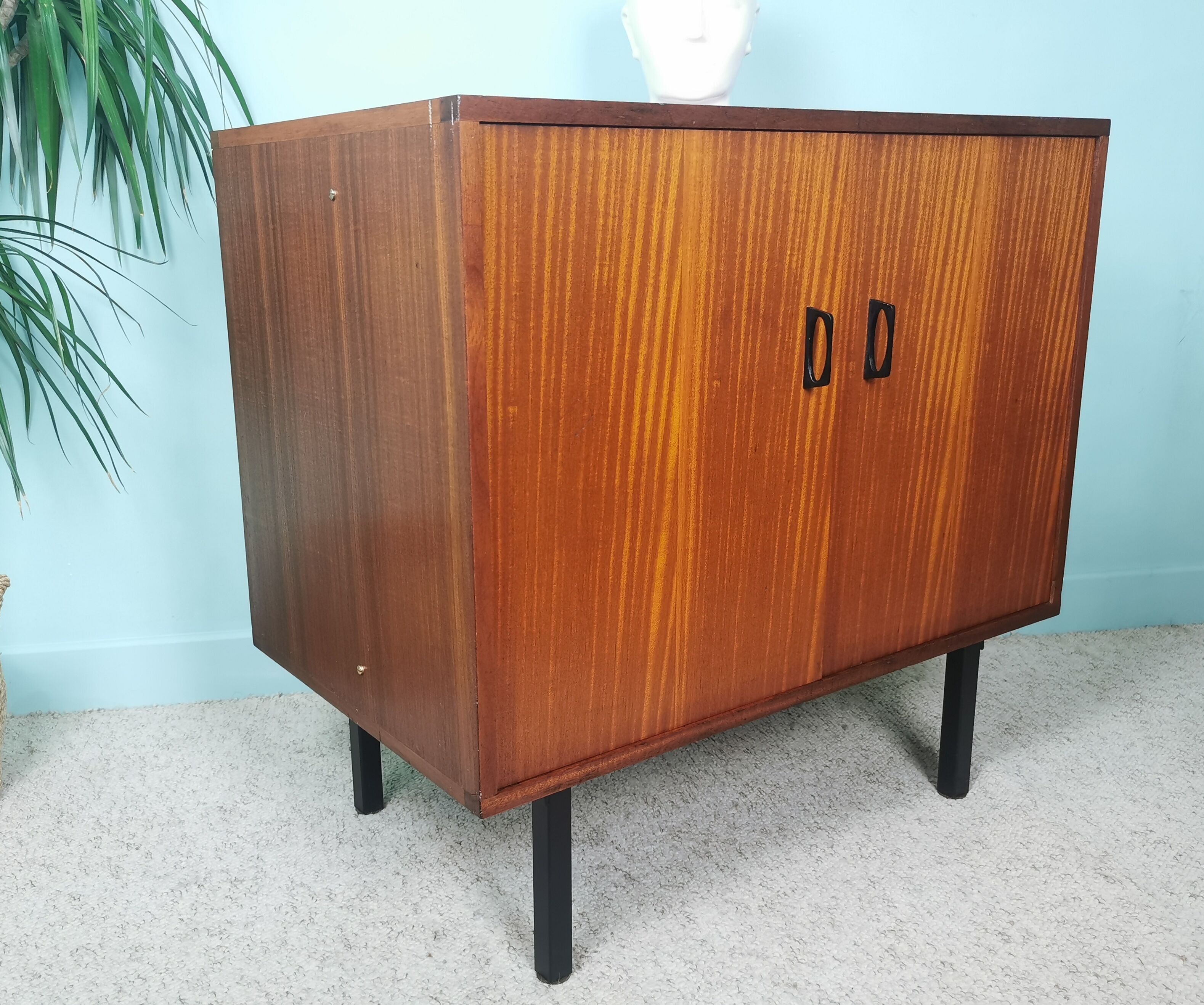 Vintage buffet