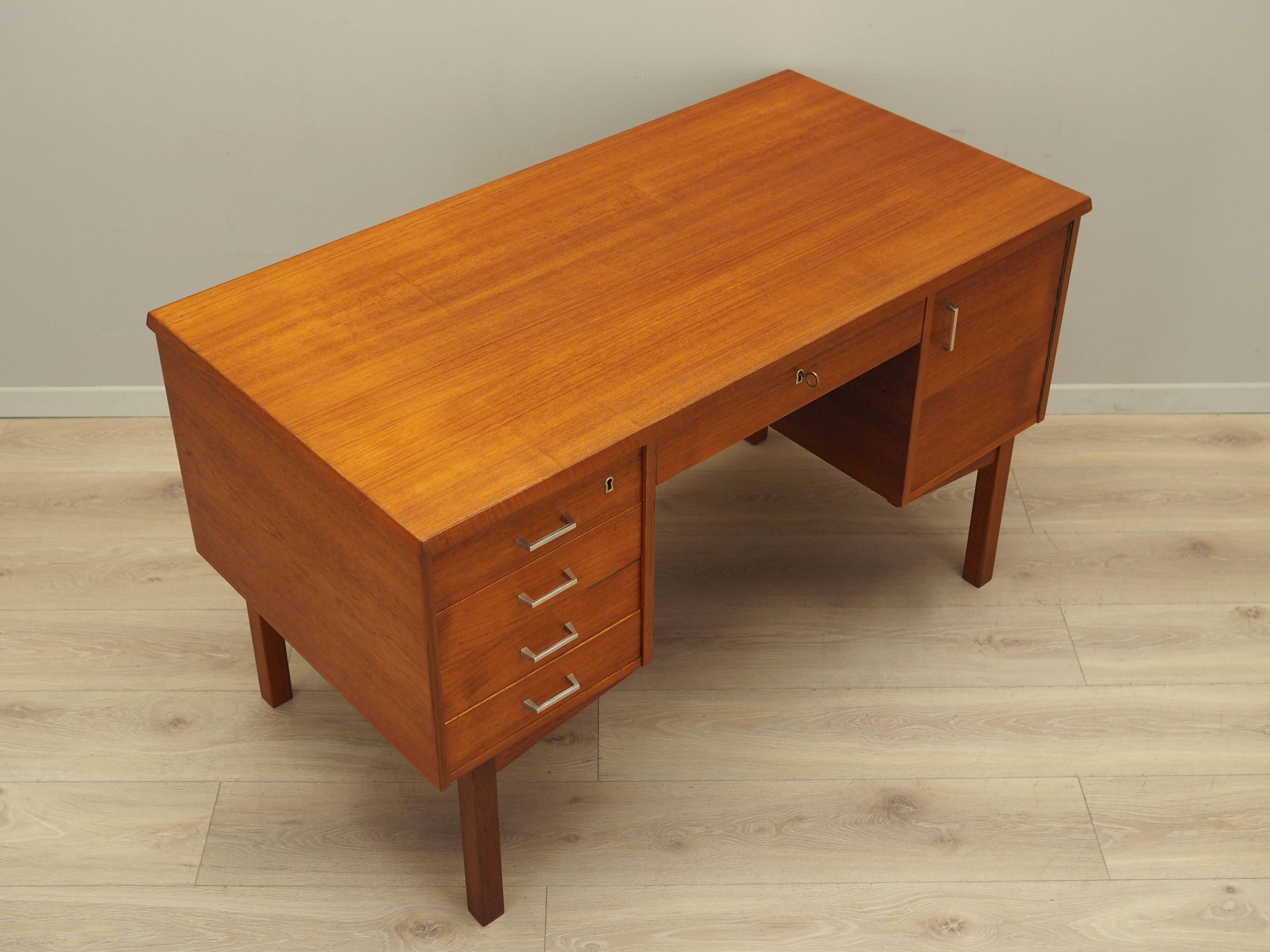 Teak desk, Danish design, 1970s, production: Denmark
