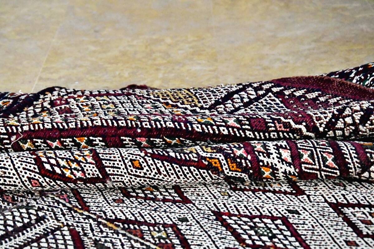 Berber rug Kilim Zayane Vintage
