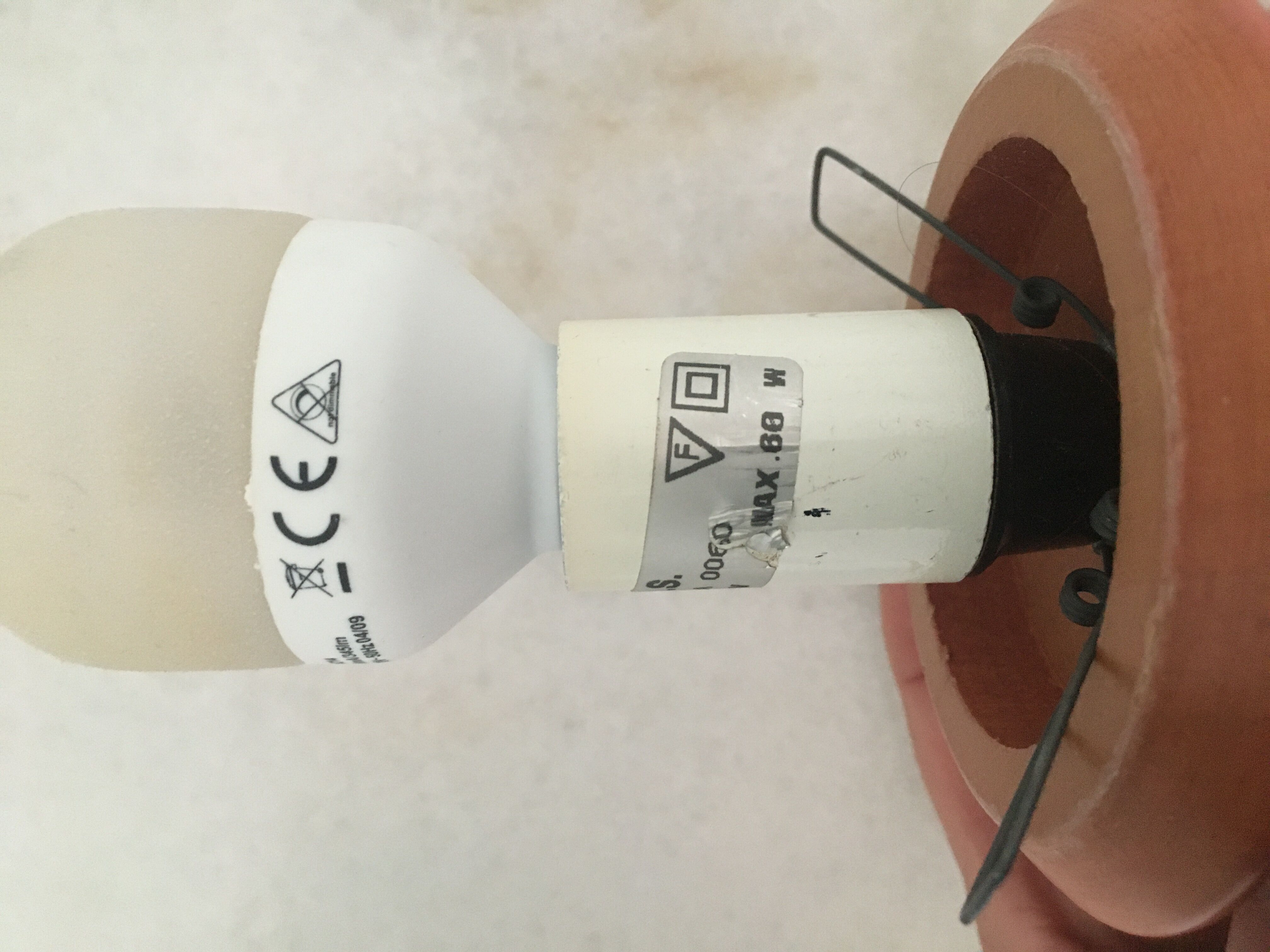 Lamp ball support wood