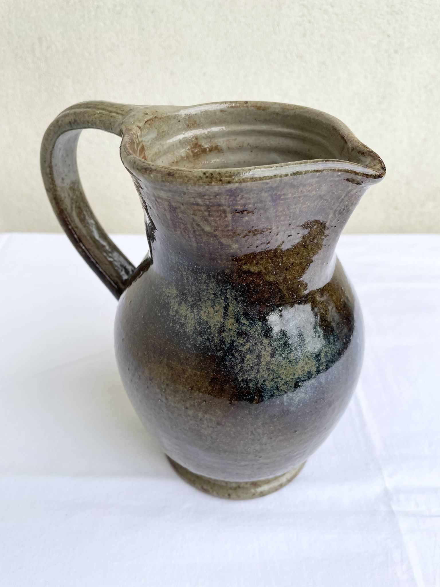 Handmade and signed glazed stoneware pitcher – Atelier de La Borne / Puisaye