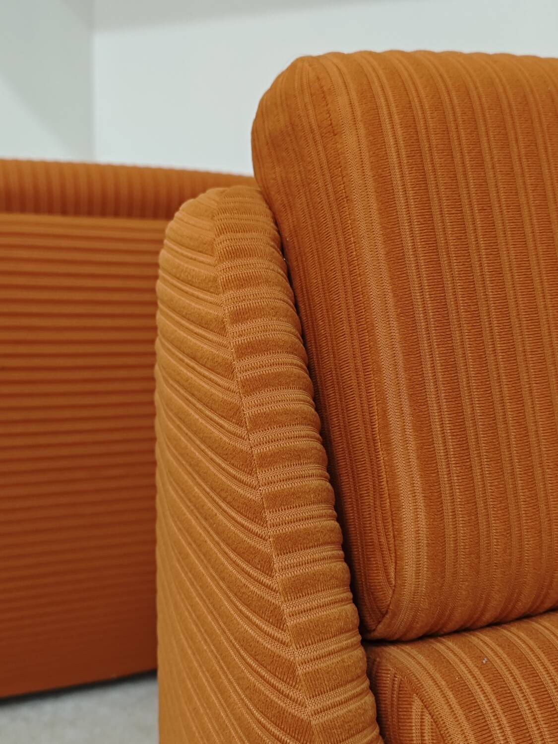 Paire de fauteuils Atlantis Orange République Tchèque 1970