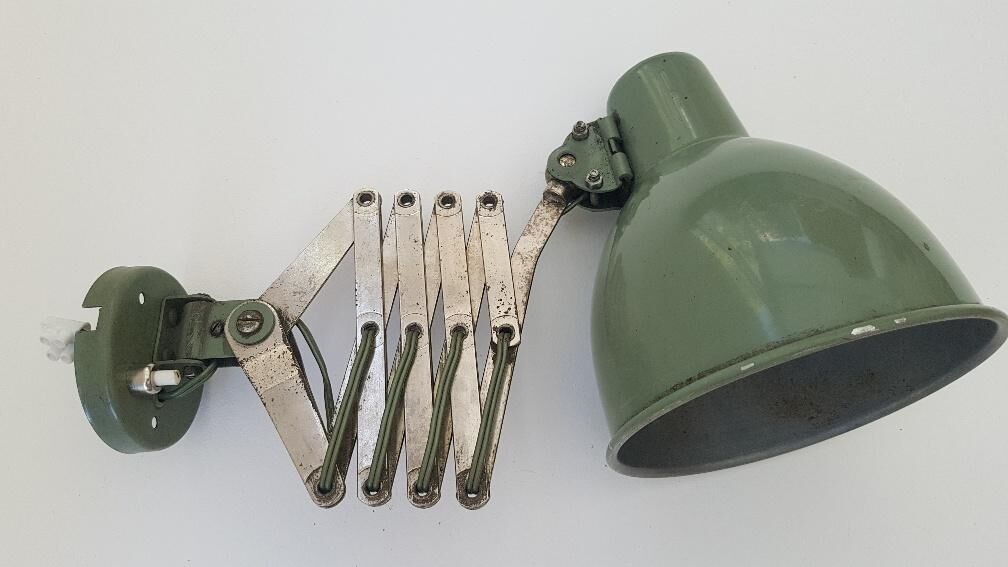 Workshop accordion applicator