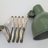 Workshop accordion applicator