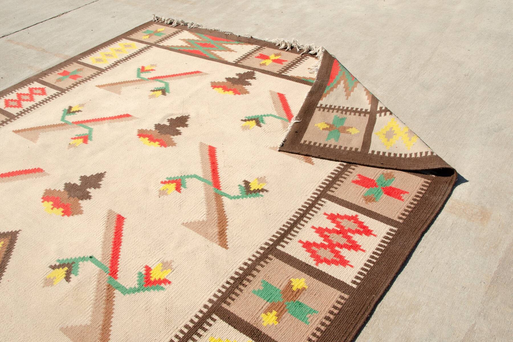 Immense tapis moderne vintage Kilim, 1970