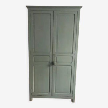 Armoire parisienne