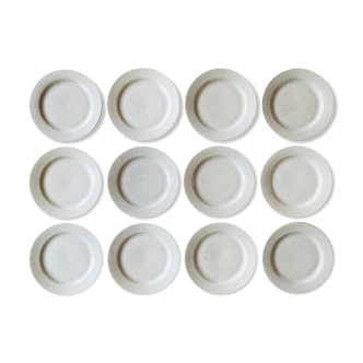 12 Flat plates in vintage speckled stoneware