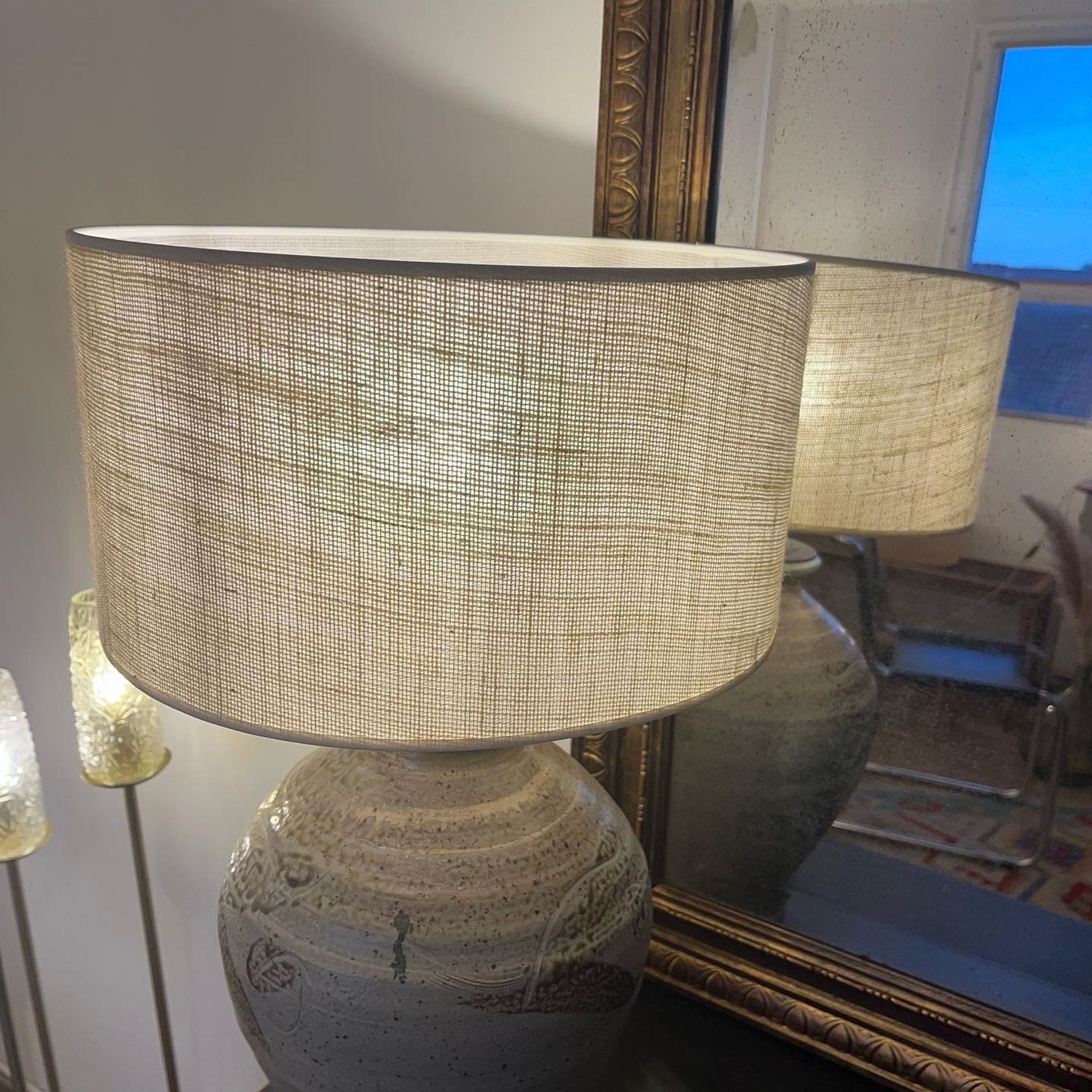 Lampe à poser.en grès vintage et abat jour en jute neuf
