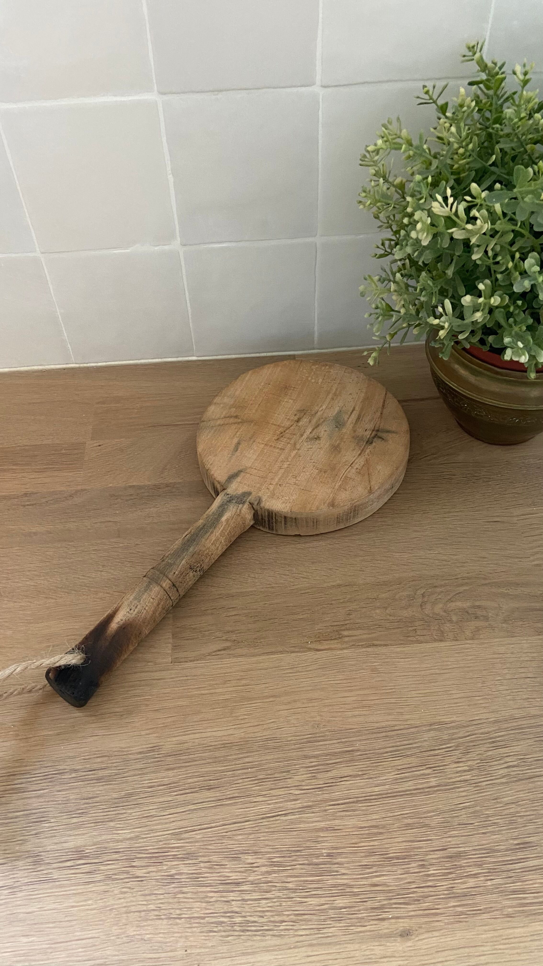 Christmas Pop-up 2022 - Vintage Cutting Board / Washerwoman Beater