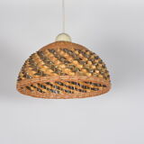 Two-tone rattan suspension