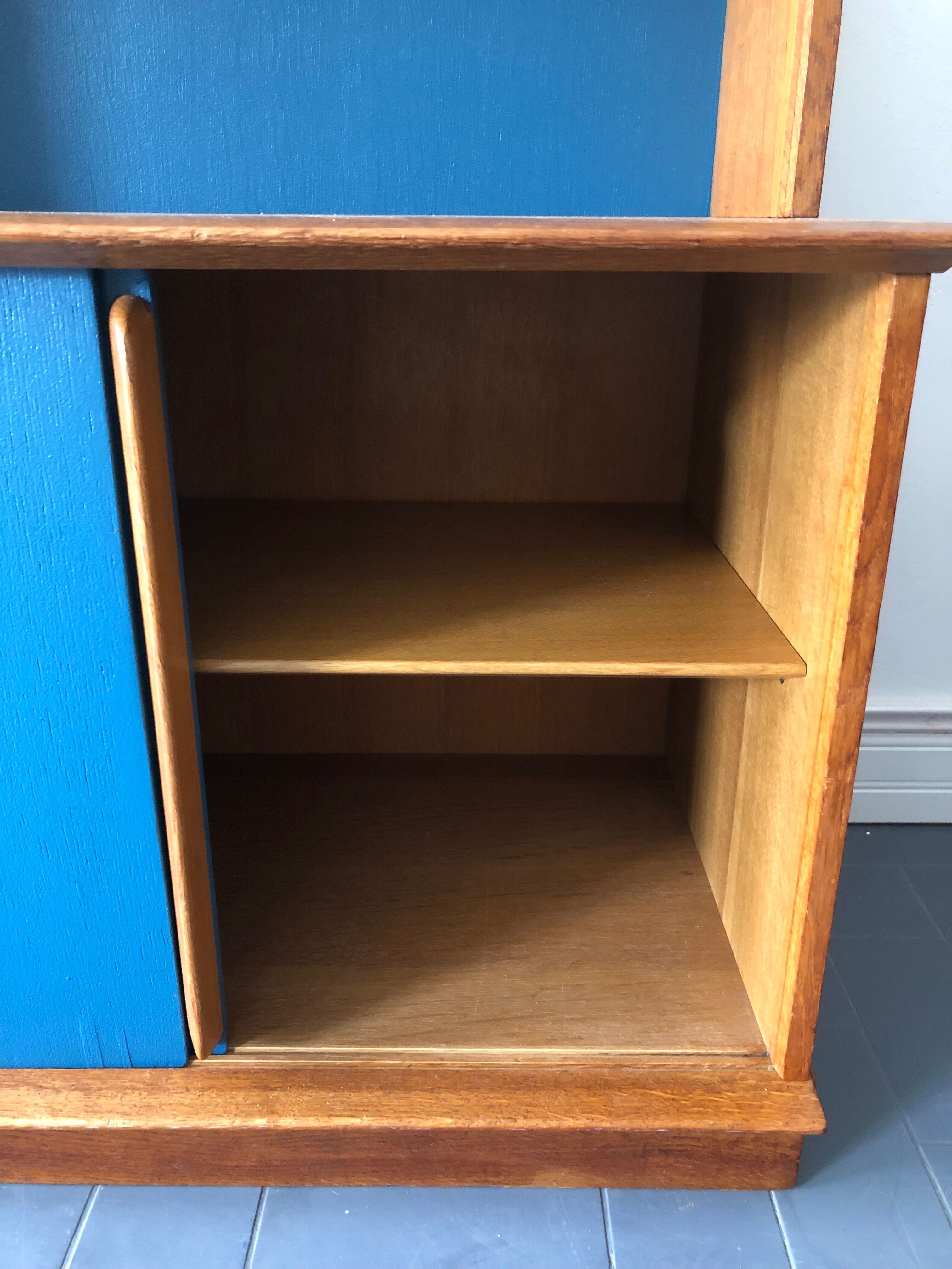 Vintage bookcase Oscar