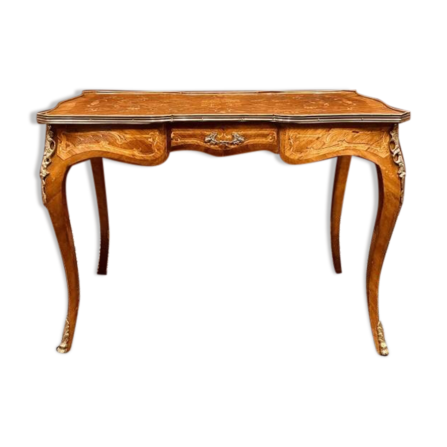 Bureau français ancien