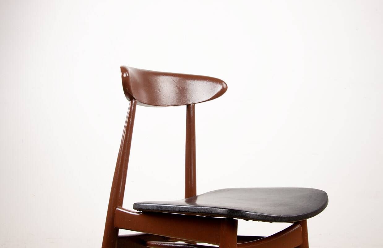 Set of 6 Thonet dining chairs, in brown lacquered wood and black leatherette, 1960.