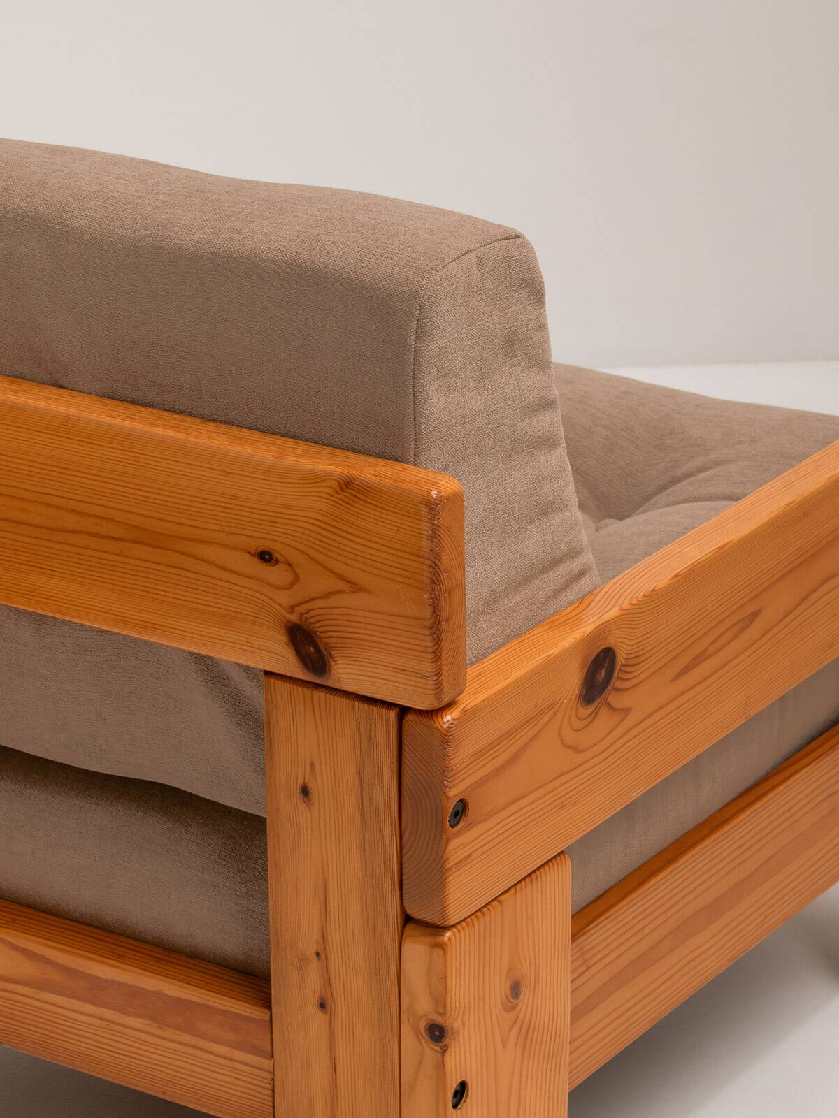 Pair of Minimalist Pine Lounge Chairs, Italy, 1970s