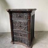 Commode XIXème pin noirci sculpté