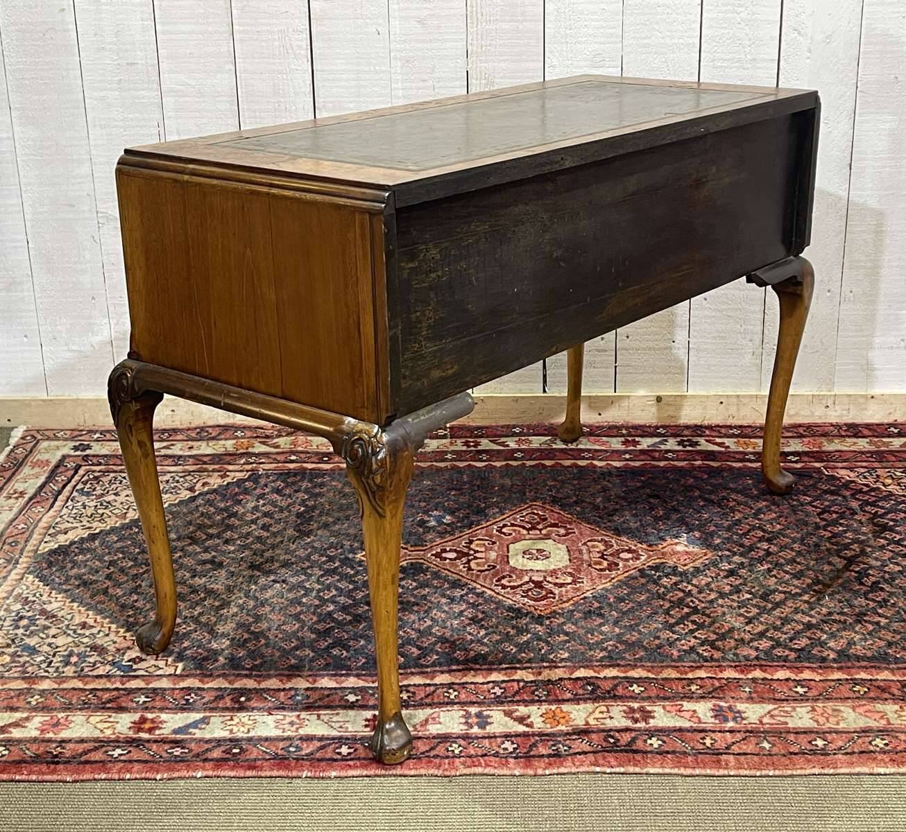 1930s Chippendale English desk in burr walnut