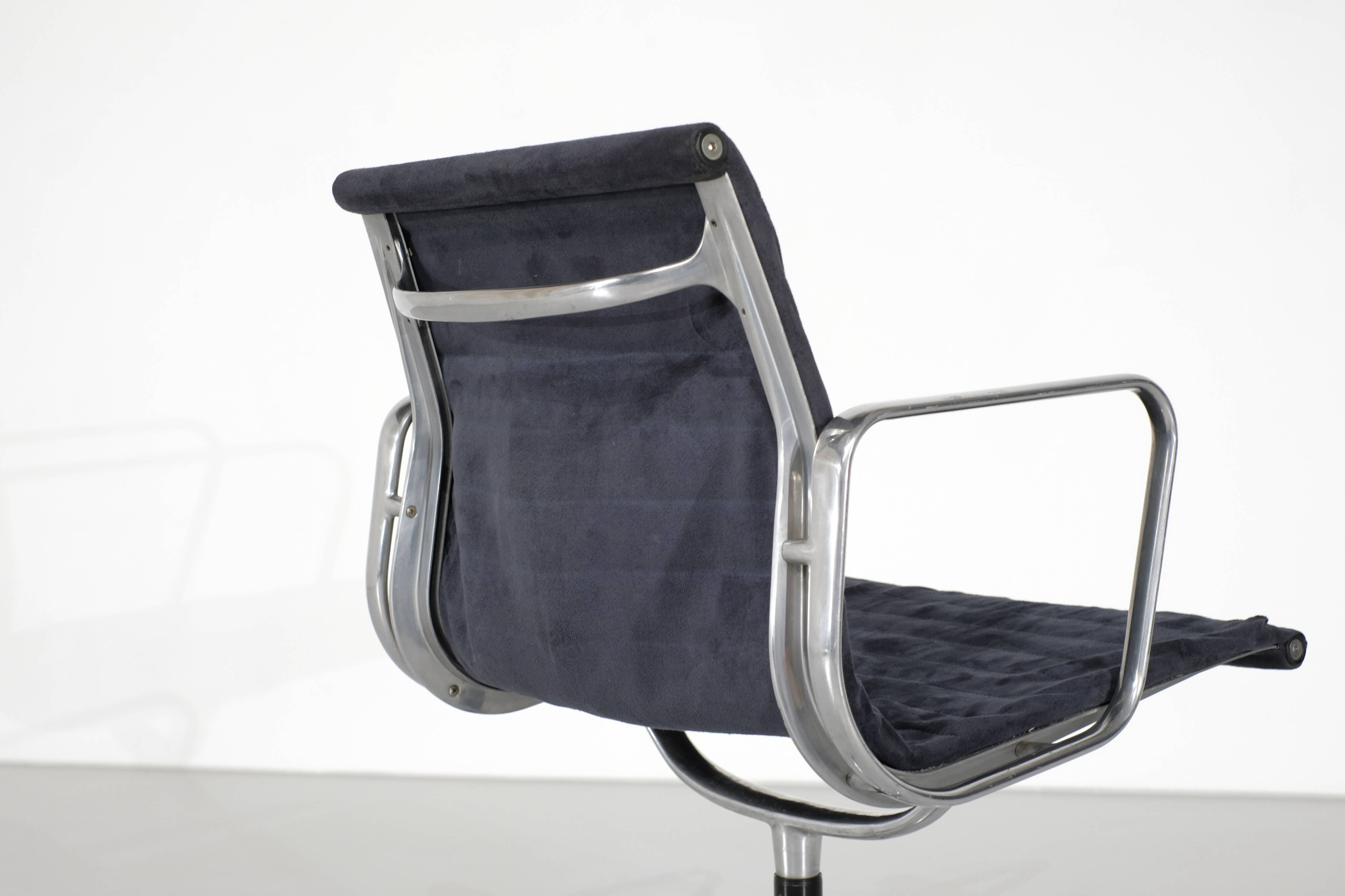 Ensemble de fauteuils " EA 103 " de Charles Ray Eames pour ICF USA, 1969