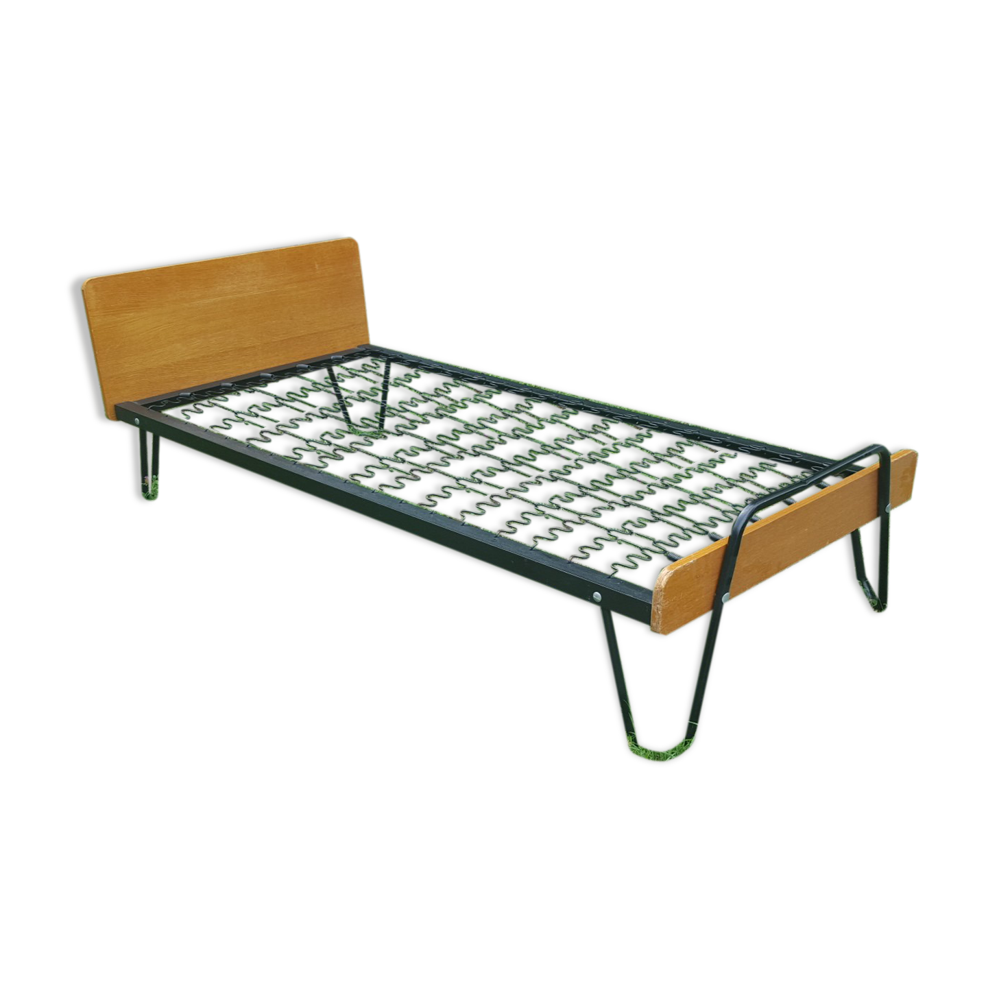 Vintage boarding bed 50