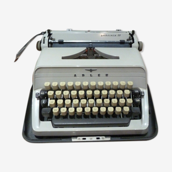 Vintage typewriter in his Grunding briefcase
