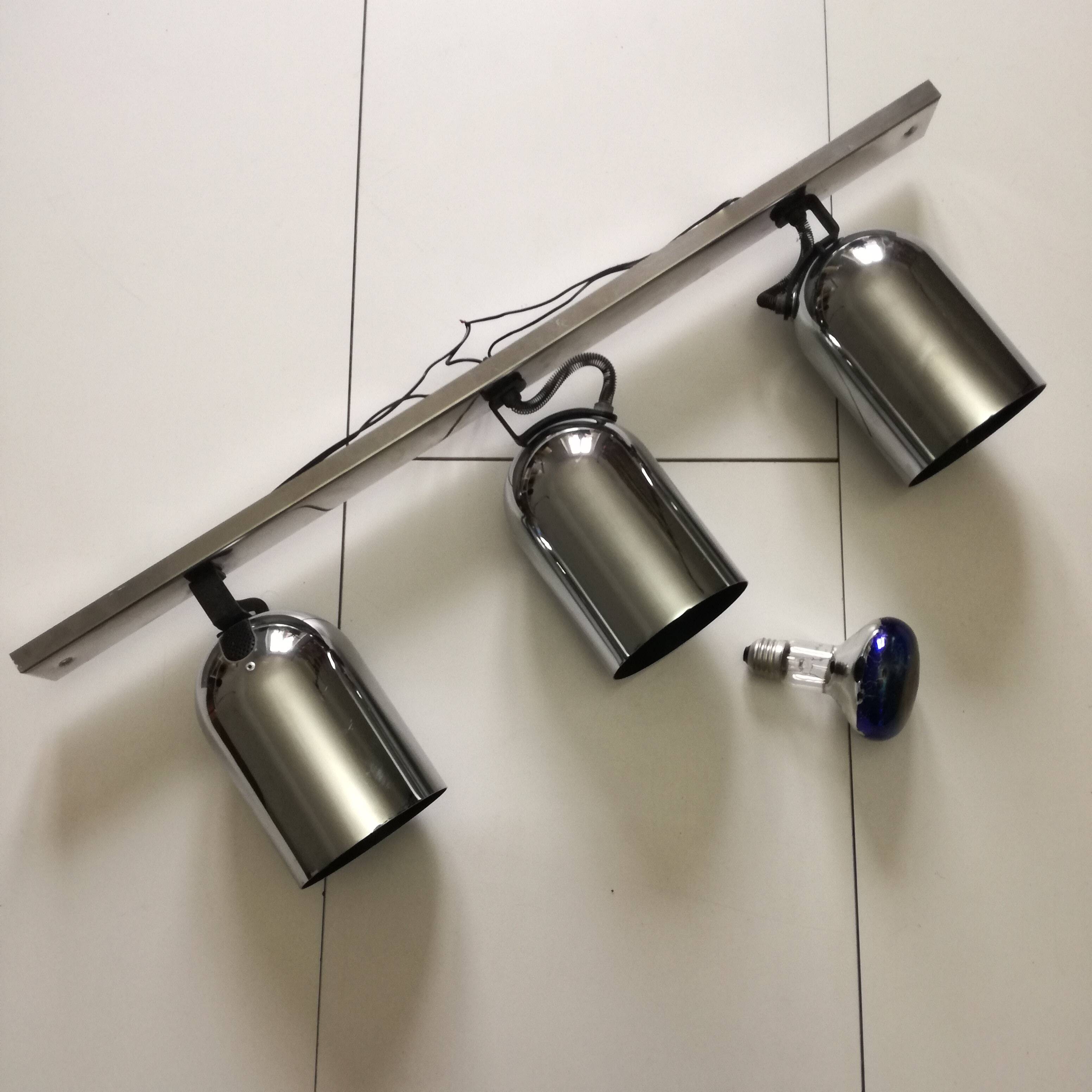 Chrome ramp with 3 adjustable spotlights, 1970