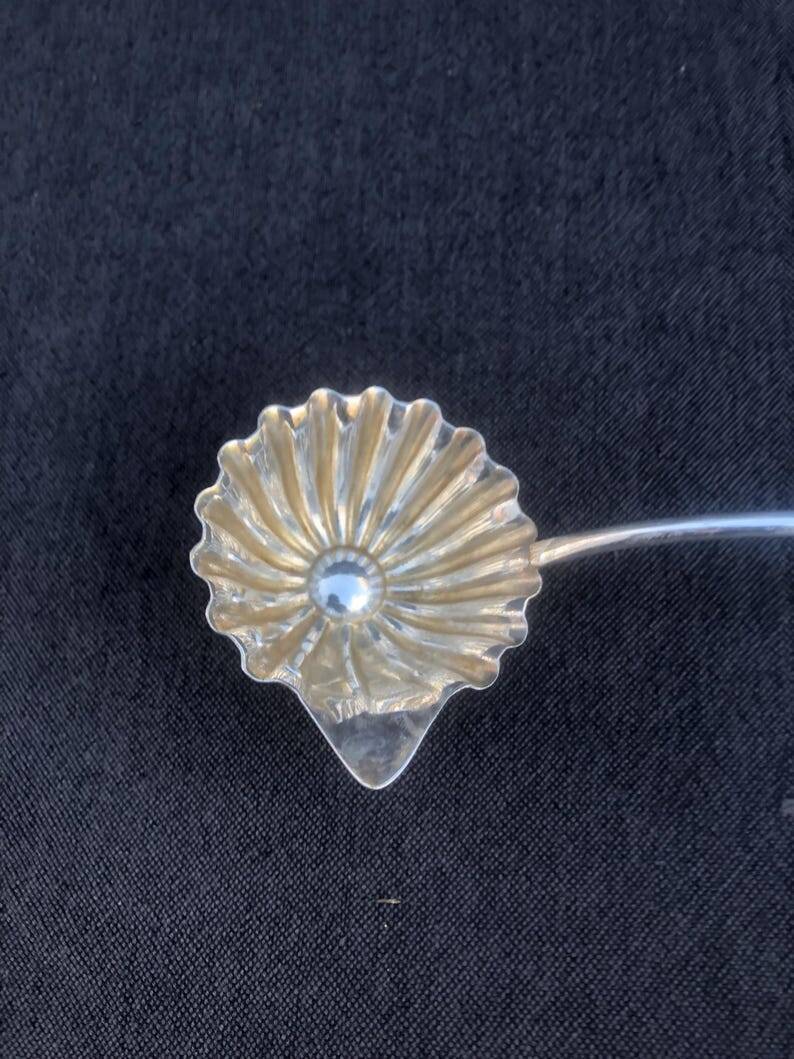 A fine silver-plated Art Nouveau sauce spoon/punch ladle, made by S.F.A.M.,