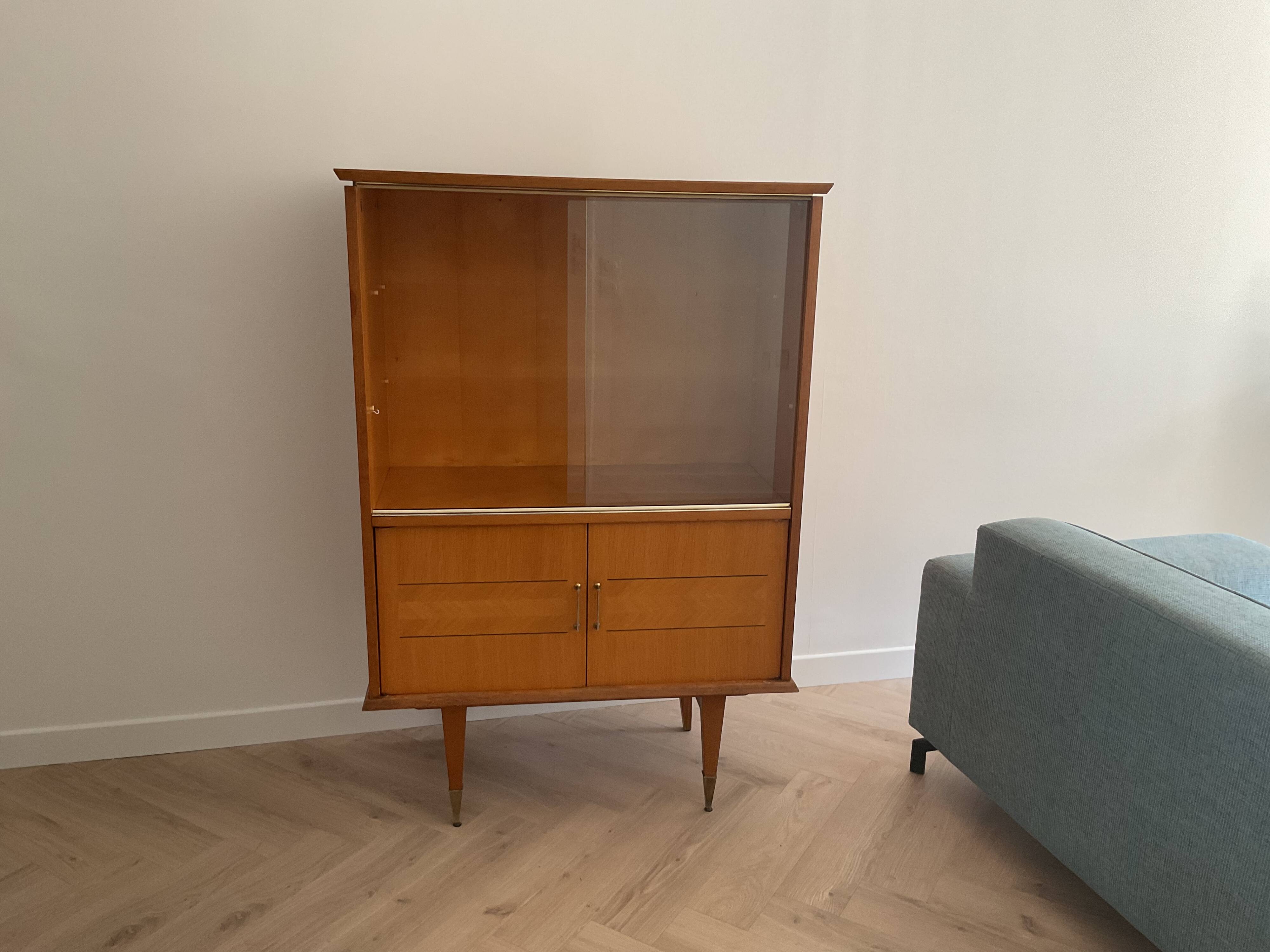 Meuble vitré en chêne, années 70
