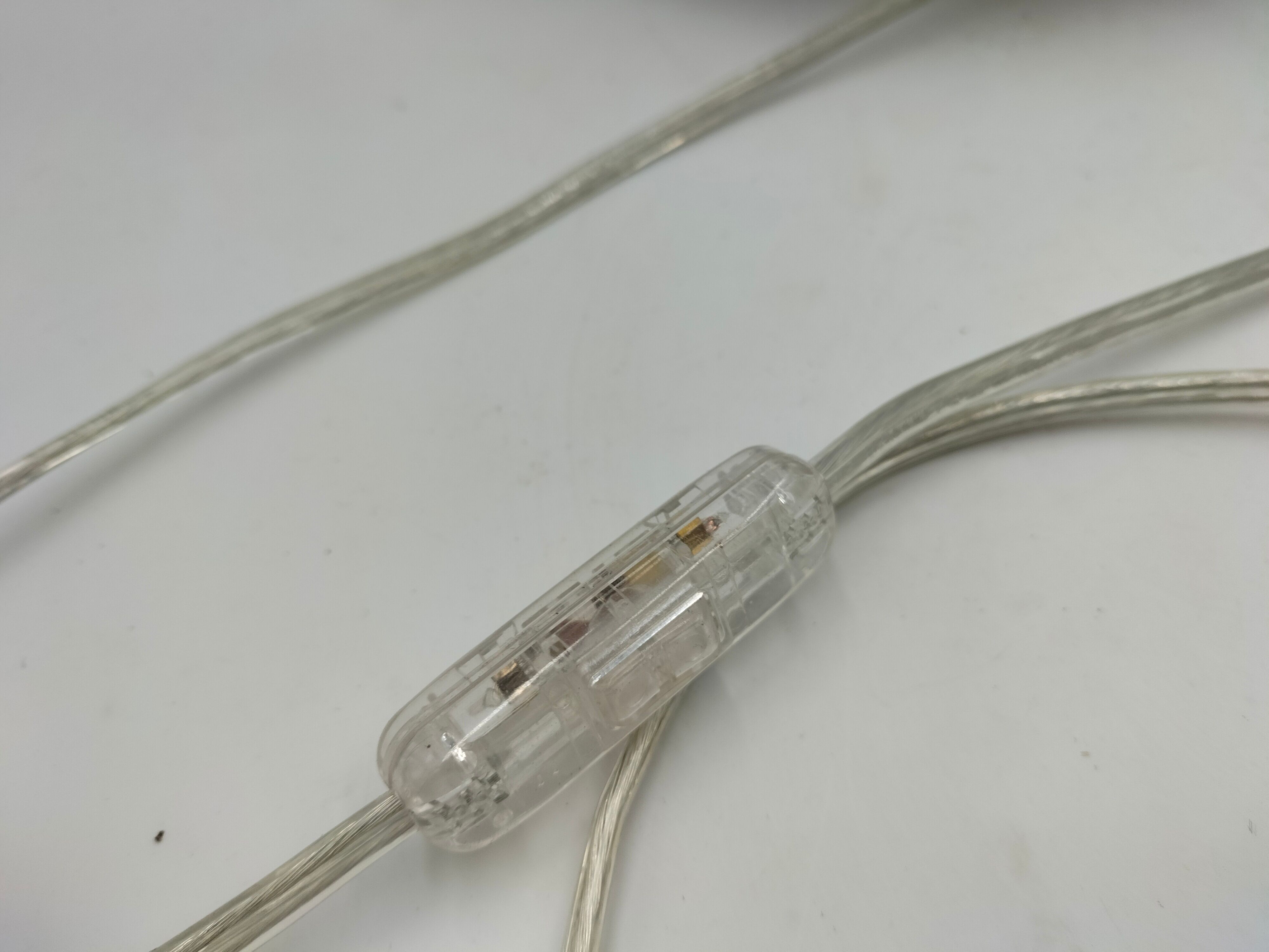 Art deco building lamp