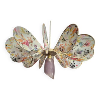 Pendant light, chandelier, pale flowers, rattan and vintage globe