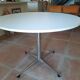 Round table 70s