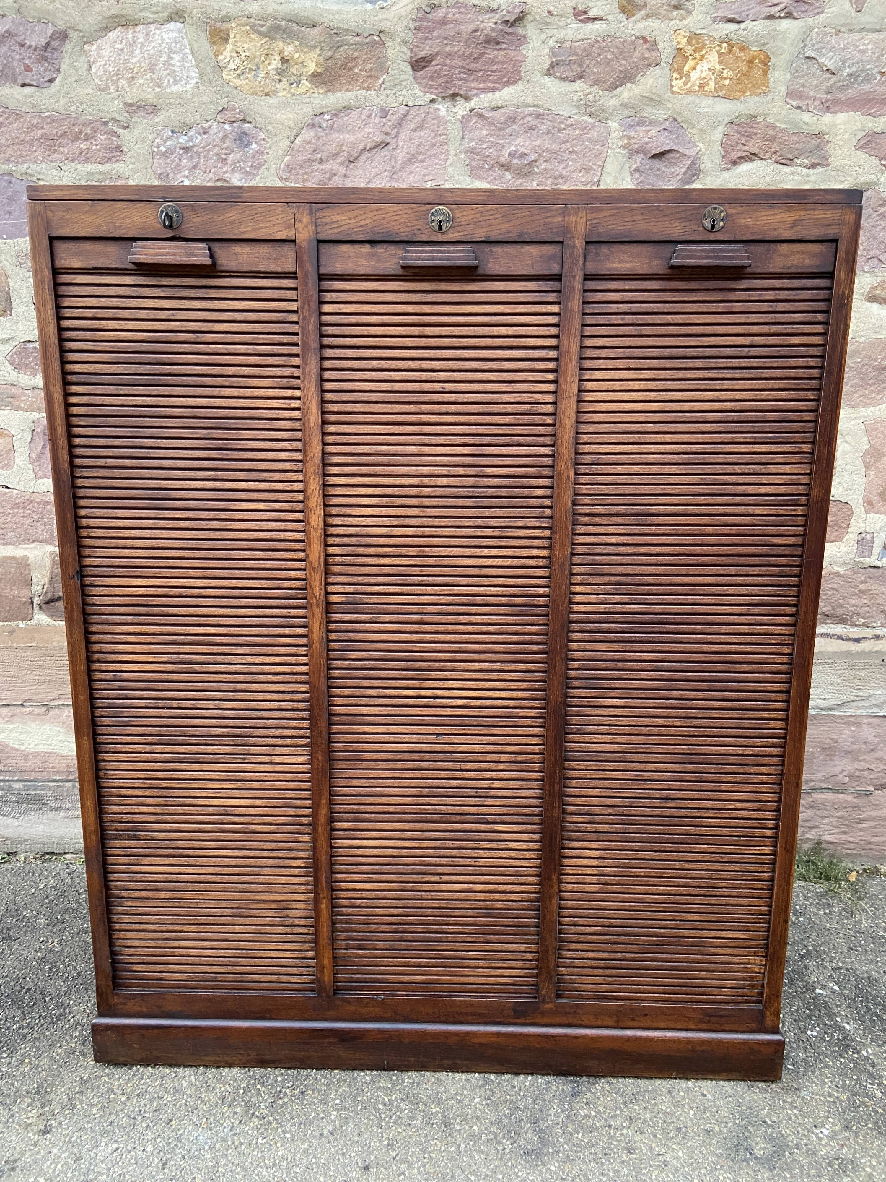 Curtain binder cabinet art deco 50s