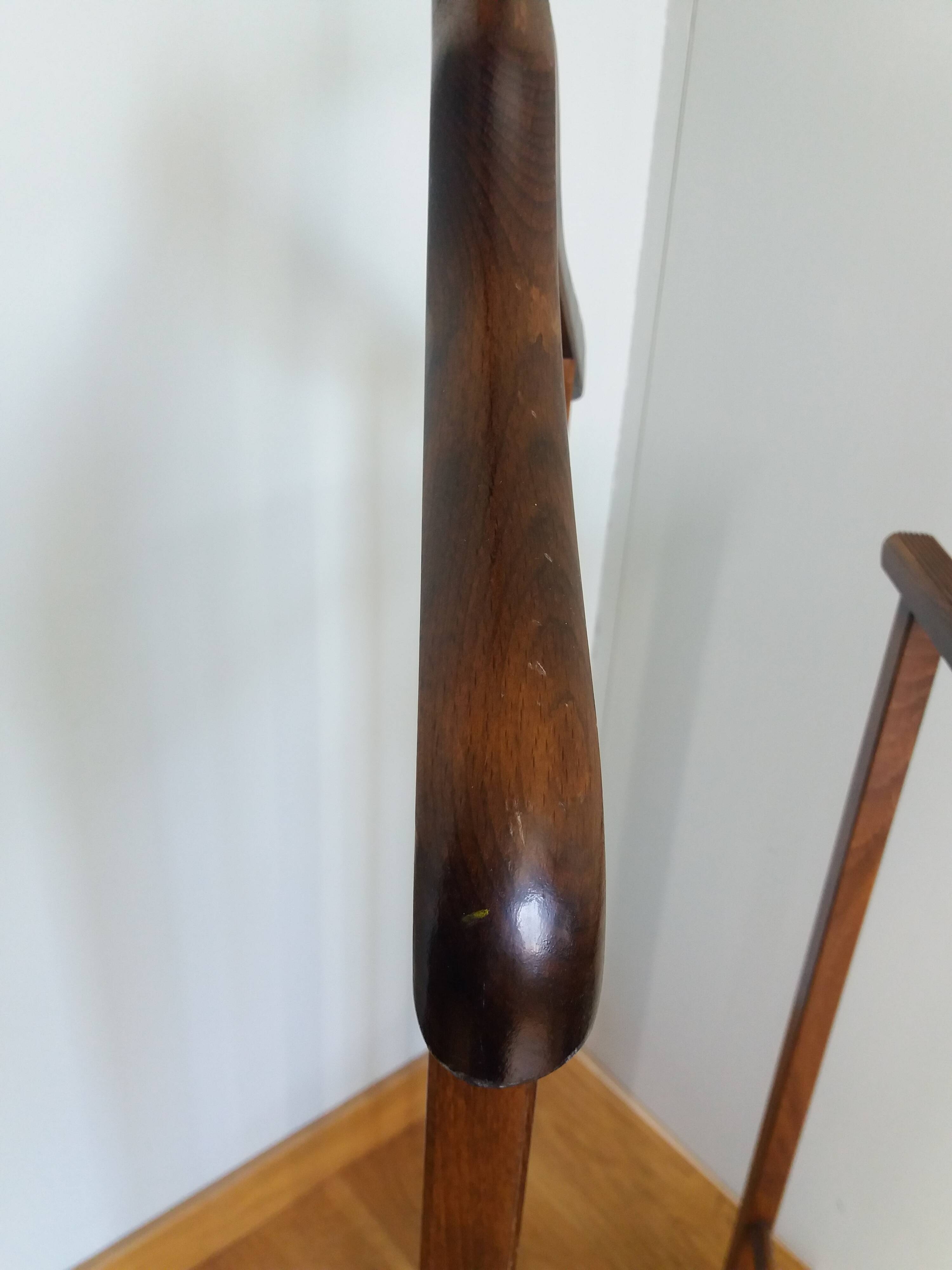 Valet stand with two clothes racks