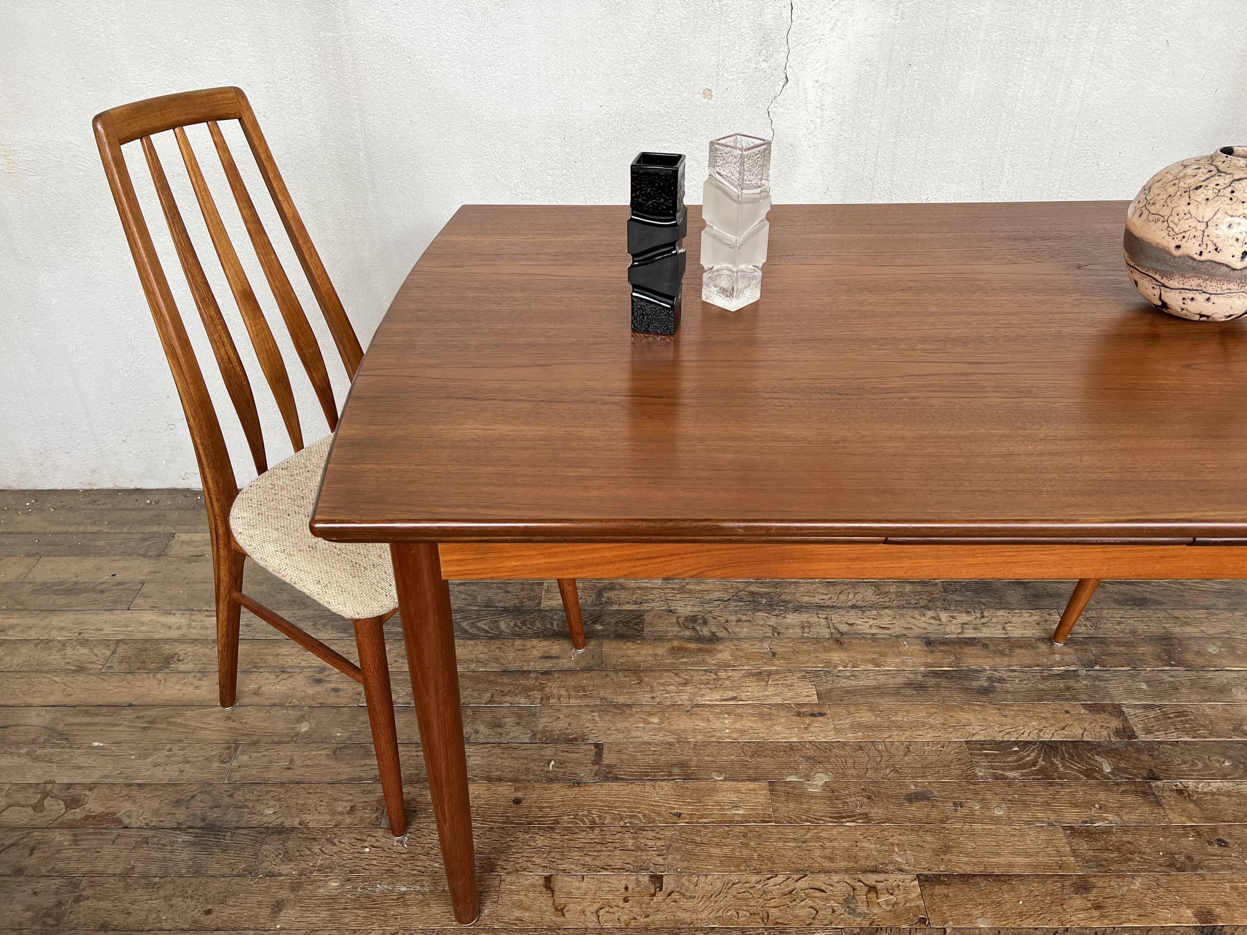 Scandinavian table in vintage teak 1960 Samcom edition