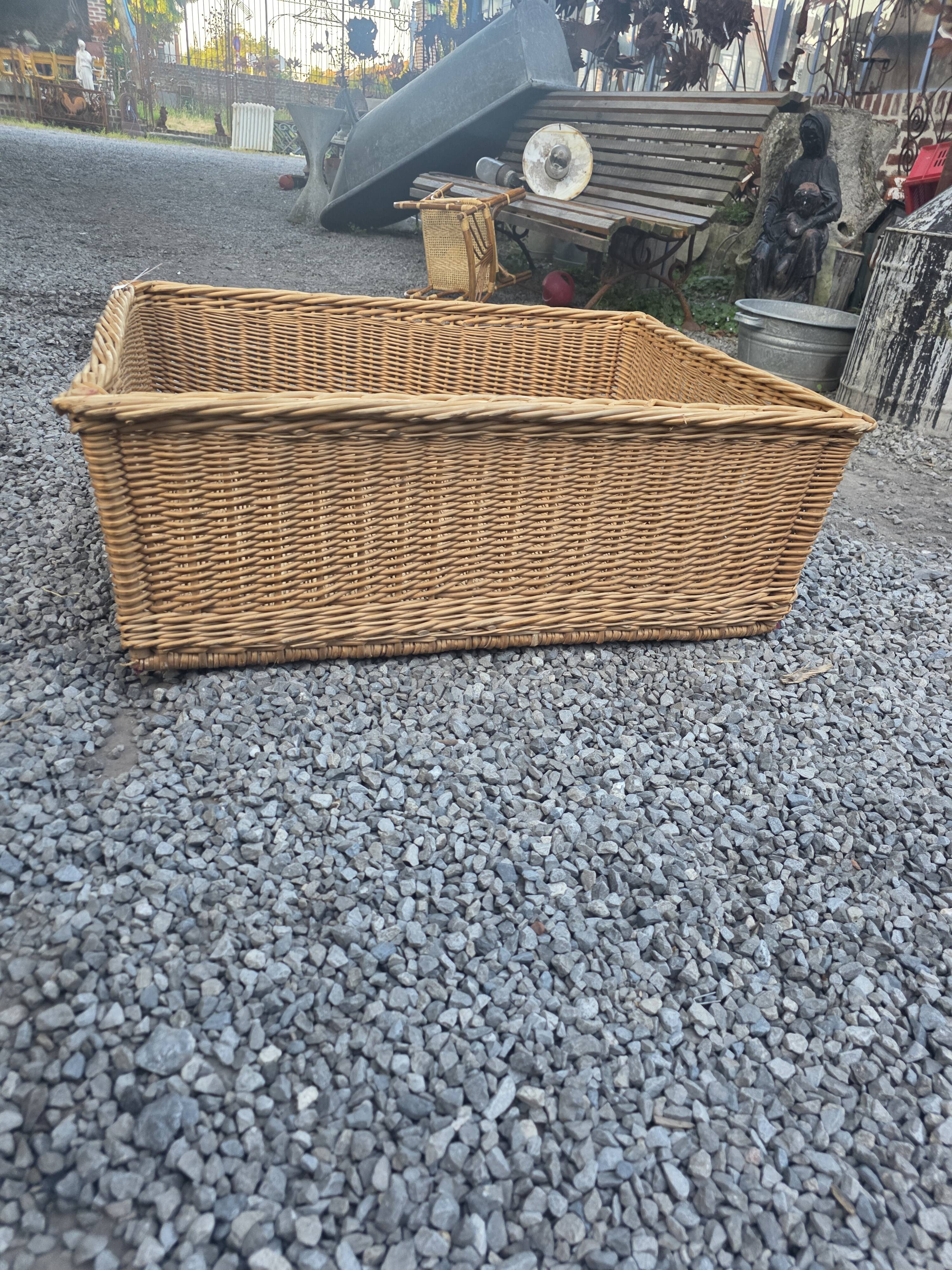 Panier en osier grand modèle