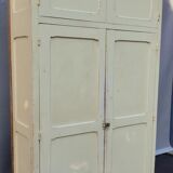 Parisian wall cabinet with locks