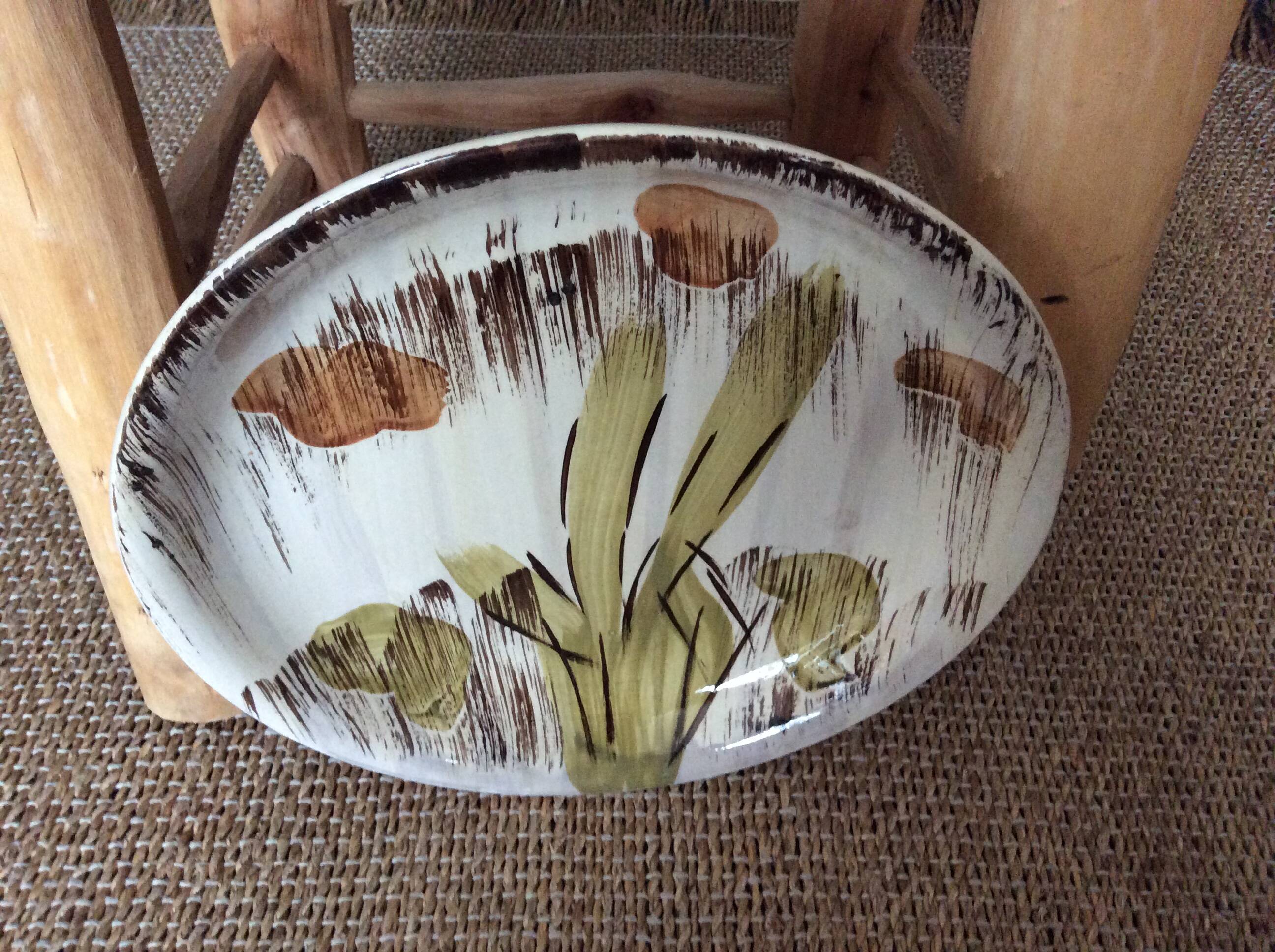 Vintage dish