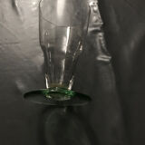 Verre à pied teinté vert Daum
