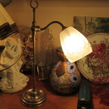 Articulated desk lamp