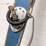 Paire de skis anciens en boi